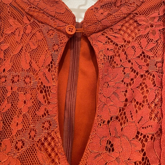 Orange cape sleeve dress - Picture 3 of 7